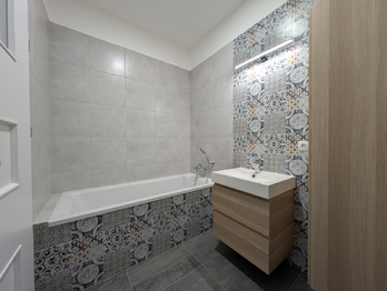 Pronájem bytu 2+1 v osobním vlastnictví 61 m², Praha 10 - Vršovice