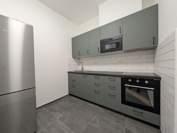 Pronájem bytu 2+1 v osobním vlastnictví 66 m², Praha 10 - Vršovice