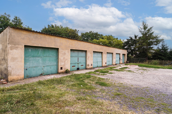Prodej garáže 127 m², Měcholupy