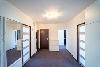 Prodej bytu 4+1 v osobním vlastnictví 105 m², Praha 6 - Řepy
