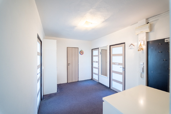 Prodej bytu 4+1 v osobním vlastnictví 105 m², Praha 6 - Řepy