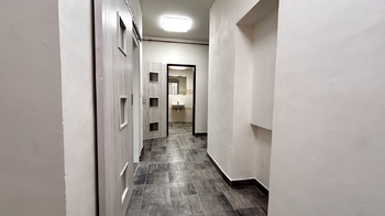 Předsíň - Prodej domu 120 m², Kladno
