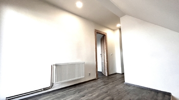 Horní patro - Prodej domu 120 m², Kladno