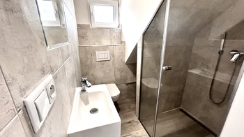Horní koupelna - Prodej domu 120 m², Kladno