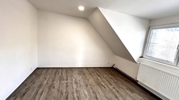 Ložnice - Prodej domu 120 m², Kladno
