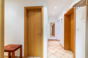 Prodej bytu 2+kk v osobním vlastnictví 76 m², Praha 4 - Modřany