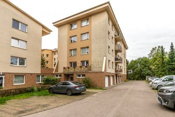 Prodej bytu 2+kk v osobním vlastnictví 76 m², Praha 4 - Modřany
