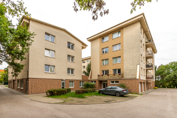 Prodej bytu 2+kk v osobním vlastnictví 76 m², Praha 4 - Modřany