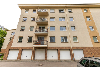 Prodej bytu 2+kk v osobním vlastnictví 76 m², Praha 4 - Modřany