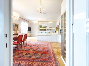 Prodej bytu 3+kk v osobním vlastnictví 125 m², Praha 5 - Smíchov