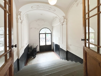 Prodej bytu 3+kk v osobním vlastnictví 125 m², Praha 5 - Smíchov