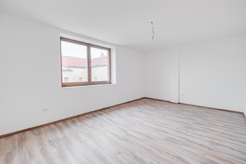 Pronájem bytu 3+kk v osobním vlastnictví 161 m², Bělá pod Bezdězem
