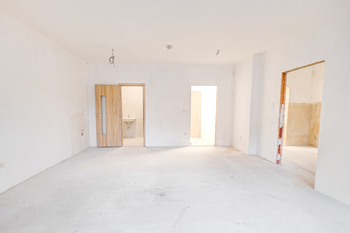 Pronájem kancelářských prostor 153 m², Bělá pod Bezdězem