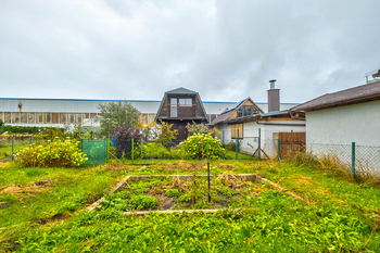Prodej pozemku 185 m², Bělá pod Bezdězem