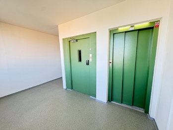 Prodej bytu 2+kk v osobním vlastnictví 47 m², Praha 9 - Černý Most