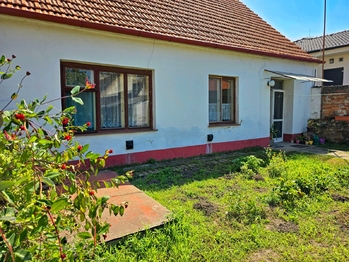 Prodej domu 78 m², Suchohrdly u Miroslavi