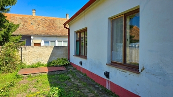 Prodej domu 78 m², Suchohrdly u Miroslavi