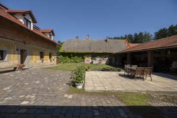 Prodej zemědělského objektu 310 m², Vražné