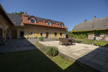 Prodej zemědělského objektu 310 m², Vražné