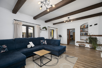 Prodej zemědělského objektu 310 m², Vražné