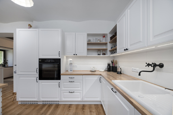 Prodej zemědělského objektu 310 m², Vražné