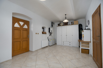 Prodej zemědělského objektu 310 m², Vražné