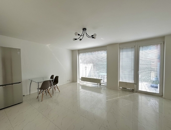 Pronájem bytu 1+kk v osobním vlastnictví 57 m², Praha 9 - Prosek