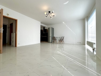 Pronájem bytu 1+kk v osobním vlastnictví 57 m², Praha 9 - Prosek