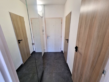 Pronájem bytu 2+kk v osobním vlastnictví 41 m², Praha 4 - Hodkovičky