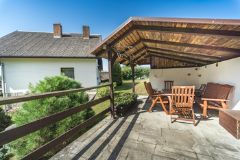 Prodej domu 202 m², Dolní Hbity