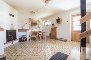 Prodej domu 202 m², Dolní Hbity