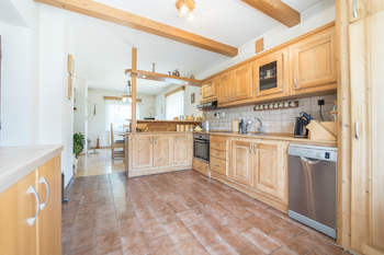 Prodej domu 202 m², Dolní Hbity