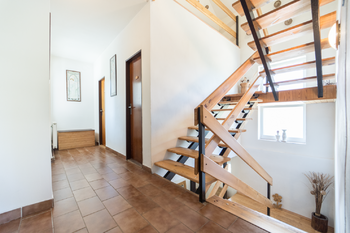 Prodej domu 202 m², Dolní Hbity