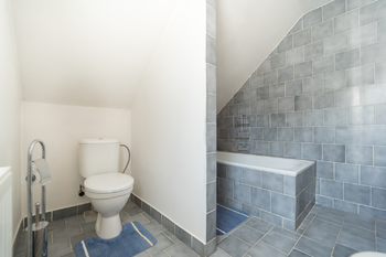 Prodej domu 202 m², Dolní Hbity