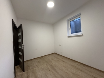 Pronájem bytu 3+1 v osobním vlastnictví 85 m², Horoměřice