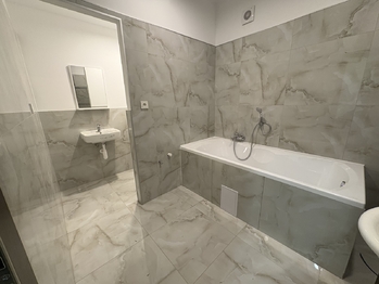 Pronájem bytu 3+1 v osobním vlastnictví 85 m², Horoměřice