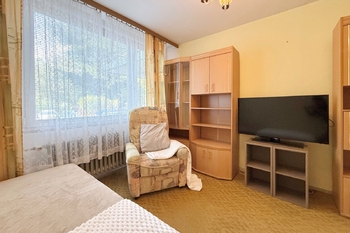 pokoj - Prodej bytu 3+1 v osobním vlastnictví 66 m², Praha 8 - Kobylisy
