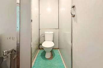 WC - Prodej bytu 3+1 v osobním vlastnictví 66 m², Praha 8 - Kobylisy