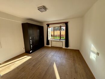 Pronájem bytu 1+1 v osobním vlastnictví 49 m², Praha 4 - Kamýk