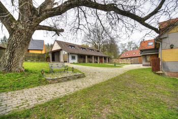 Prodej domu 541 m², Neustupov