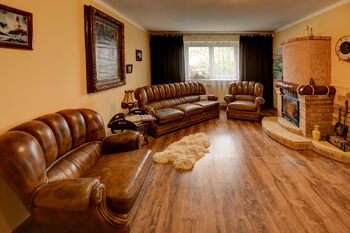 Prodej domu 541 m², Neustupov
