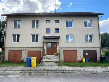 Prodej bytu 3+1 v osobním vlastnictví 84 m², Stálky