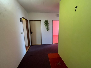 Prodej bytu 3+1 v osobním vlastnictví 84 m², Stálky