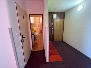 Prodej bytu 3+1 v osobním vlastnictví 84 m², Stálky