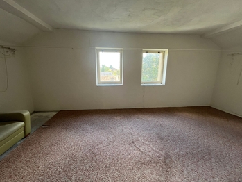 Prodej bytu 3+1 v osobním vlastnictví 84 m², Stálky