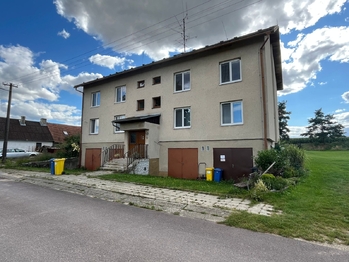 Prodej bytu 3+1 v osobním vlastnictví 84 m², Stálky