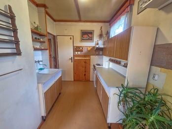 kuchyně - Prodej domu 82 m², Křemže