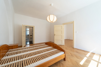 Pronájem bytu 3+1 v osobním vlastnictví 82 m², Praha 10 - Vršovice