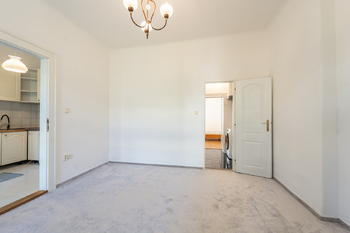 Pronájem bytu 3+1 v osobním vlastnictví 82 m², Praha 10 - Vršovice