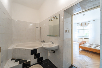 Pronájem bytu 3+1 v osobním vlastnictví 82 m², Praha 10 - Vršovice